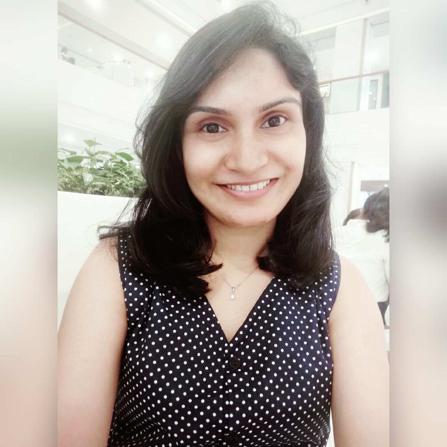 Portrait of Siyara Kehelwalathenne